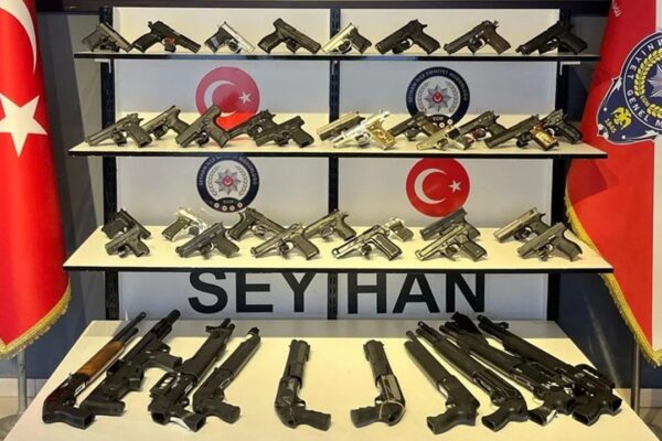 Adana’da 53 Ruhsatsız Silah Ele Geçirildi