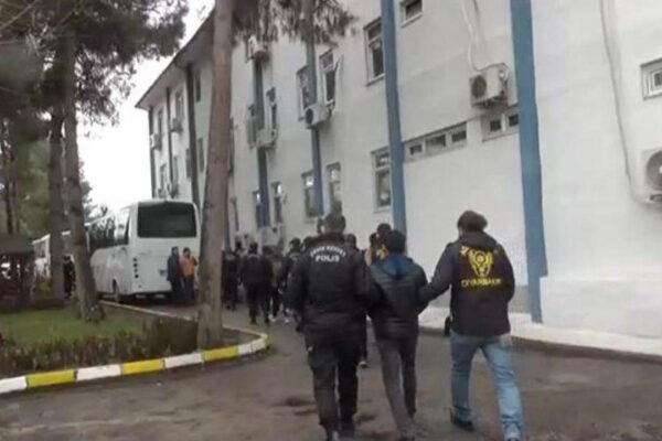 Yasa Dışı Bahis Operasyonunda 9 Zanlı Tutuklandı