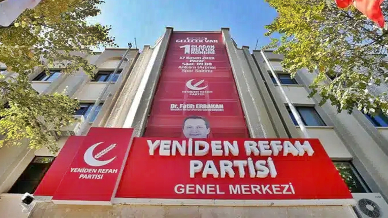 Yeniden Refah Partisi Gölcük İlçe Başkanlığına Saldırıldığını Açıkladı