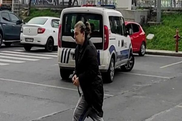 Sarıyer’de Yenidoğan Bebeğini Çöp Konteynerinin Kenarına Bırakan Kadın Tutuklandı
