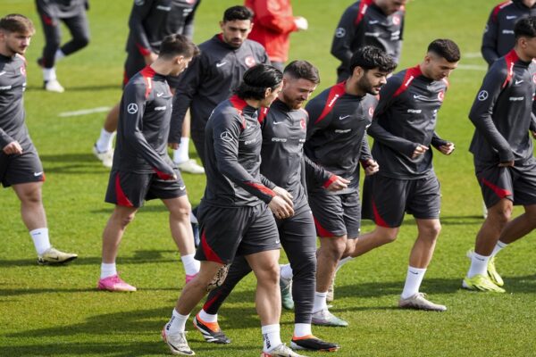 A Milli Futbol Takımı Macaristan Maçının Hazırlıklarını Tamamladı