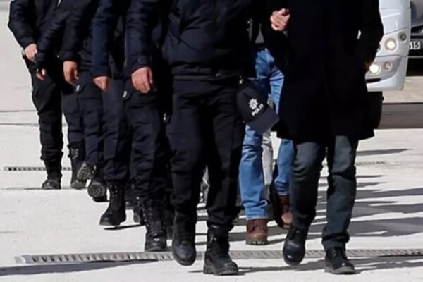 Balıkesir’de Uyuşturucu Operasyonlarında Yakalanan 10 Zanlı Tutuklandı