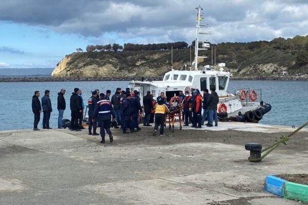 Çanakkale’de Düzensiz Göçmenleri Taşıyan Lastik Bot Battı