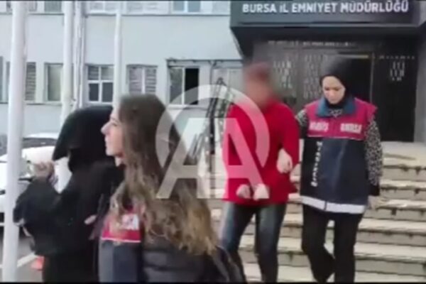 Bursa’da Evden 500 Bin Liralık Ziynet Eşyası Çalan 2 Şüpheliden Biri Yakalandı