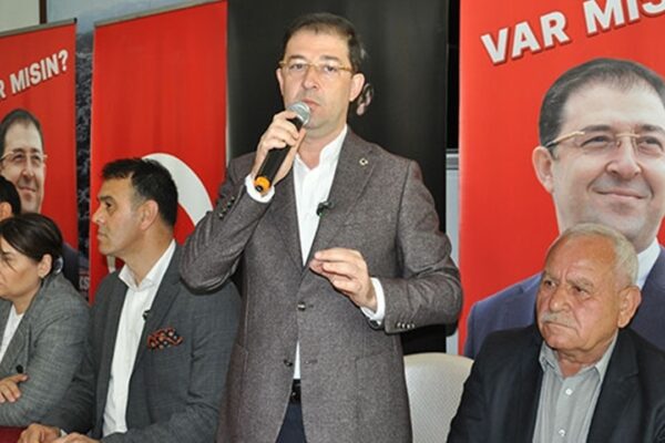 Cumhur İttifakı’nın Büyükşehir Belediye Başkan Adayı Soydan Çiftçilerle Buluştu