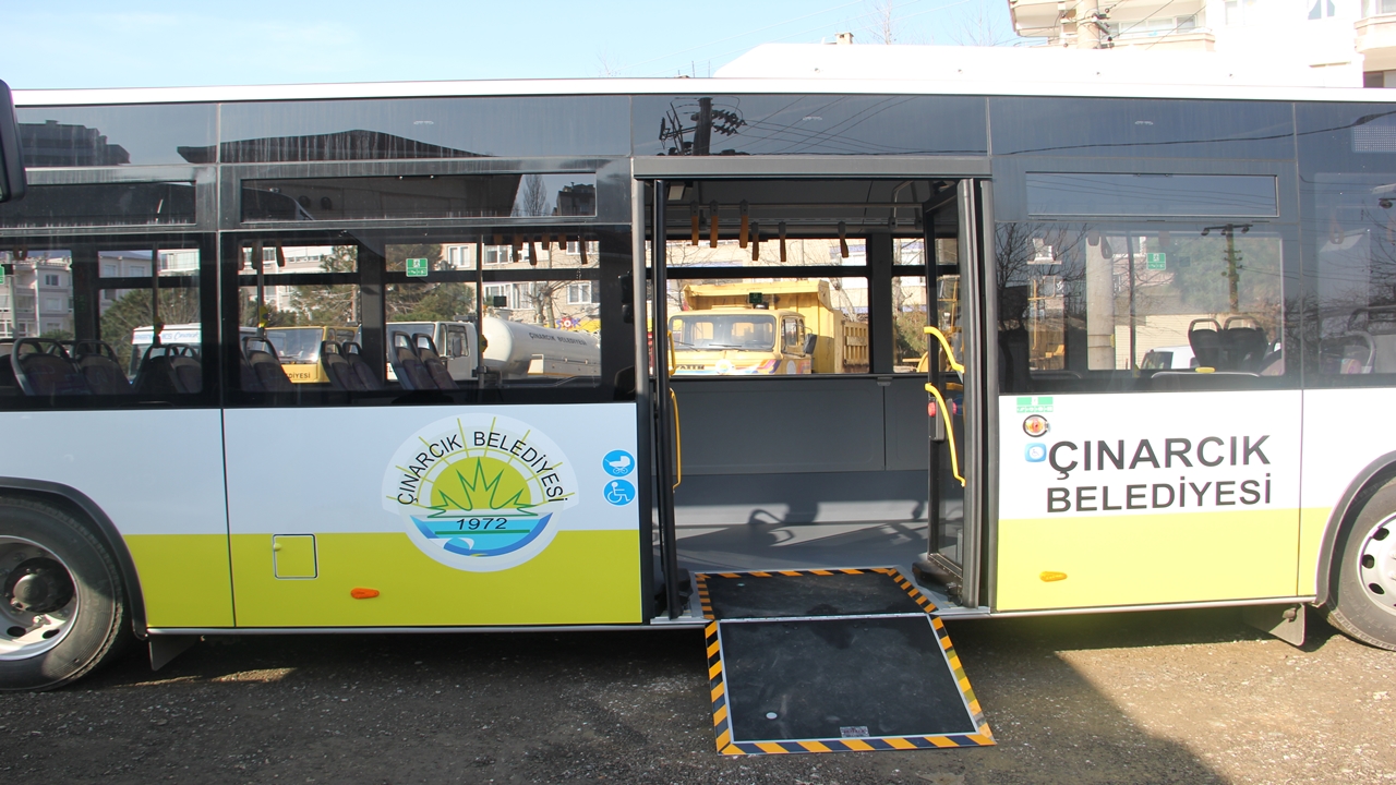Çınarcık Belediyesinin Toplu Ulaşım Filosuna İki Yeni Otobüs Eklendi