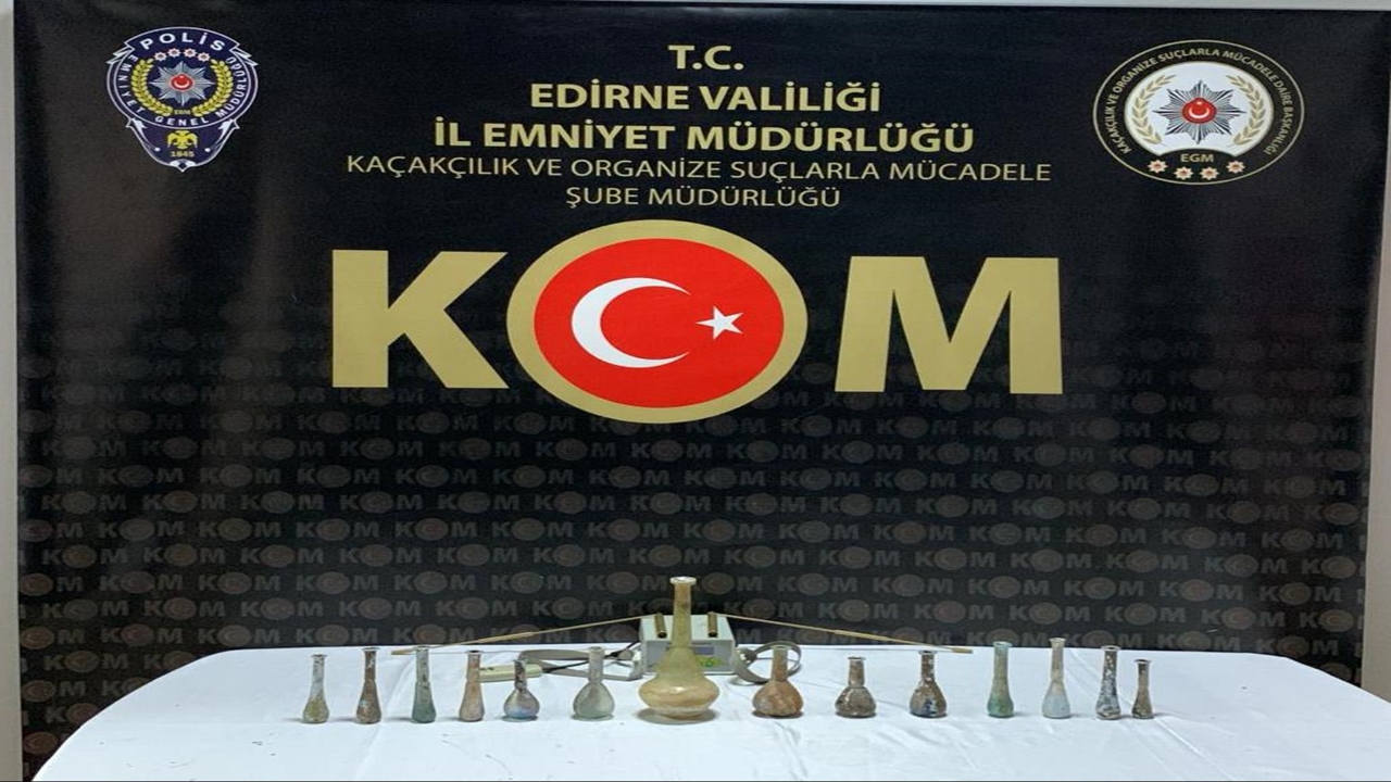 edirnede tarihi eser operasyonunda roma dönemine ait 14 gözyaşı şişesi ele geçirildi