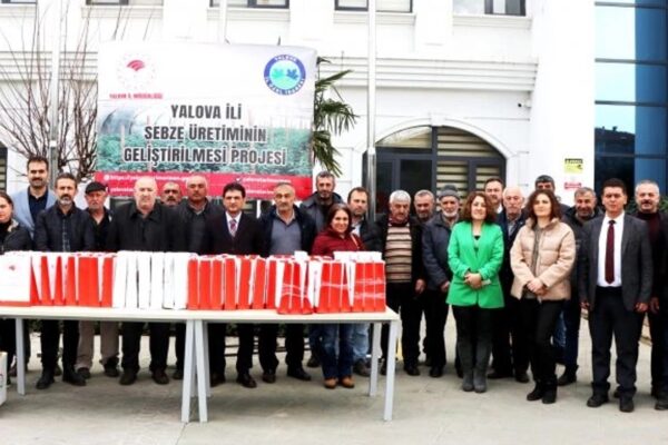 Yalovalı Çiftçilere 300 Kilogram Çalı Fasulye Tohumu Dağıtıldı