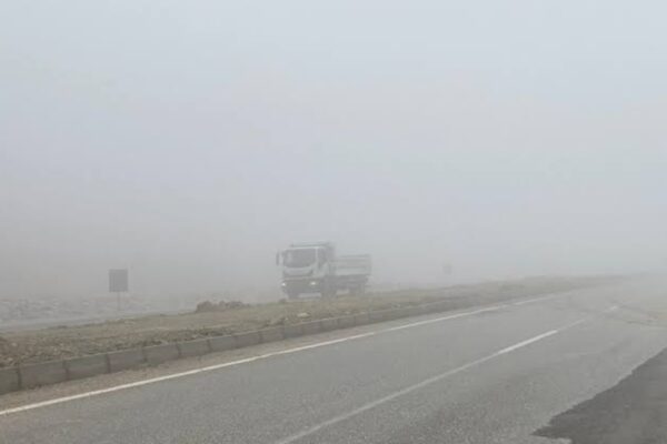 Hatay’da Sis Nedeniyle Görüş Mesafesi 15 Metreye Kadar Düştü