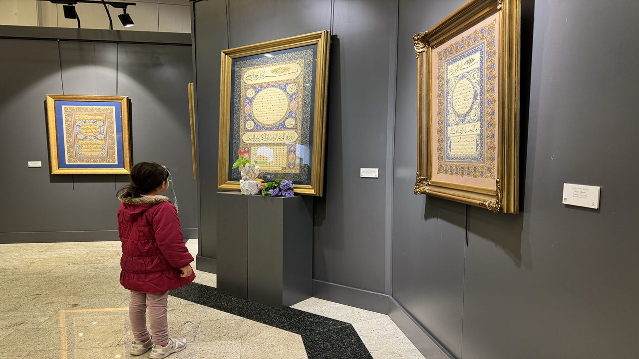 hilye-i saadet sergisi bağlarbaşı kongre ve kültür merkezinde açıldı