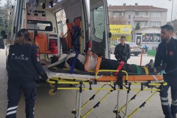 İnegöl’de Polisten Kaçarken Kaza Yapan Motosikletteki 2 Kişi Yaralandı