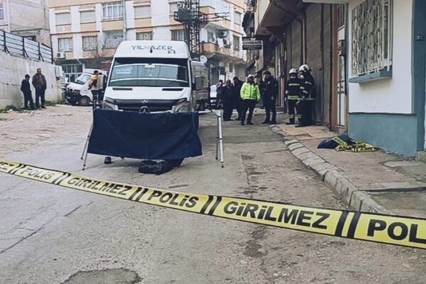 Okul Servisinin Çarptığı 70 Yaşındaki Kişi Öldü