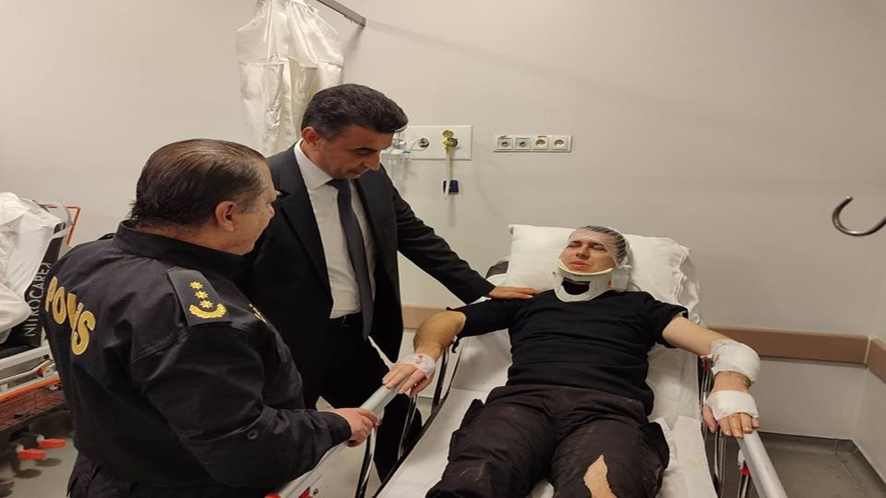 Kocaeli’de “Dur” İhtarına Uymayan Ehliyetsiz Sürücünün Otomobille Çarptığı Polis Yaralandı