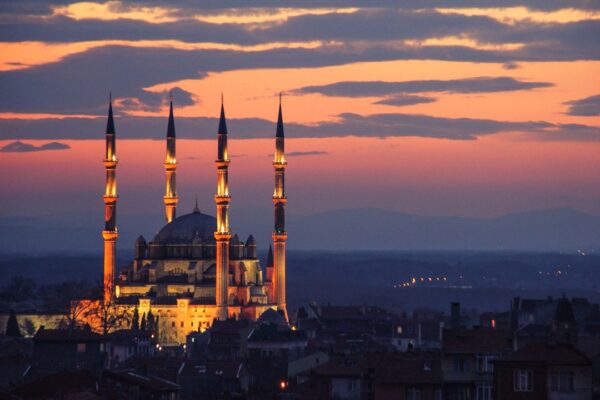 Edirne’deki Üç Büyük Camide Enderun Usulü Teravih Namazı Kılınacak