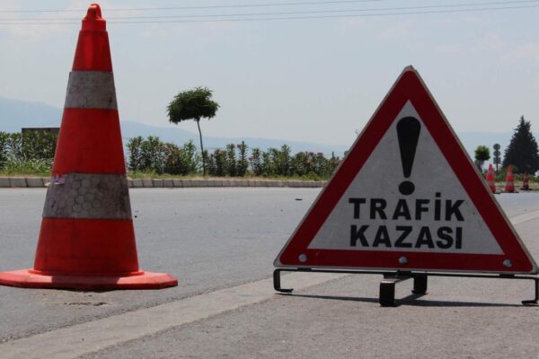 Bozüyük’te Kontrolden Çıkan Otobüsteki 14 Yolcu Yaralandı