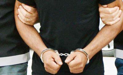 Uyuşturucu Ele Geçirilen Otomobildeki 2 Kişi Tutuklandı