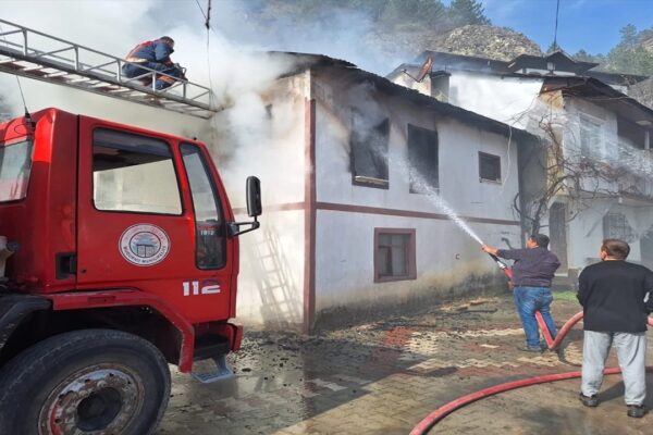 Mudurnu’da Evde Çıkan Yangın Söndürüldü