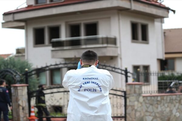 Bursa’da Villada Çıkan Yangında Ölen Kişinin Cinayete Kurban Gittiği Belirlendi