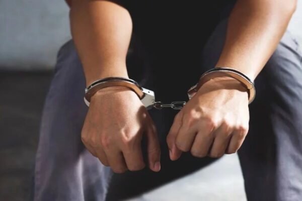 Çanakkale’de 17 Yıl 3 Ay 20 Gün Kesinleşmiş Hapis Cezası Bulunan Firari Hükümlü Yakalandı