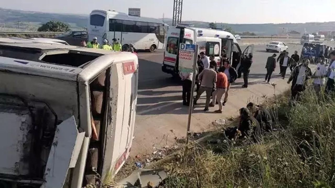 Tekirdağ’da Devrilen Midibüsteki 7 Kişi Yaralandı