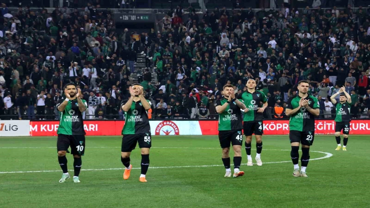 Kocaelispor 6 Maçlık Galibiyet Hasretine Son Verdi