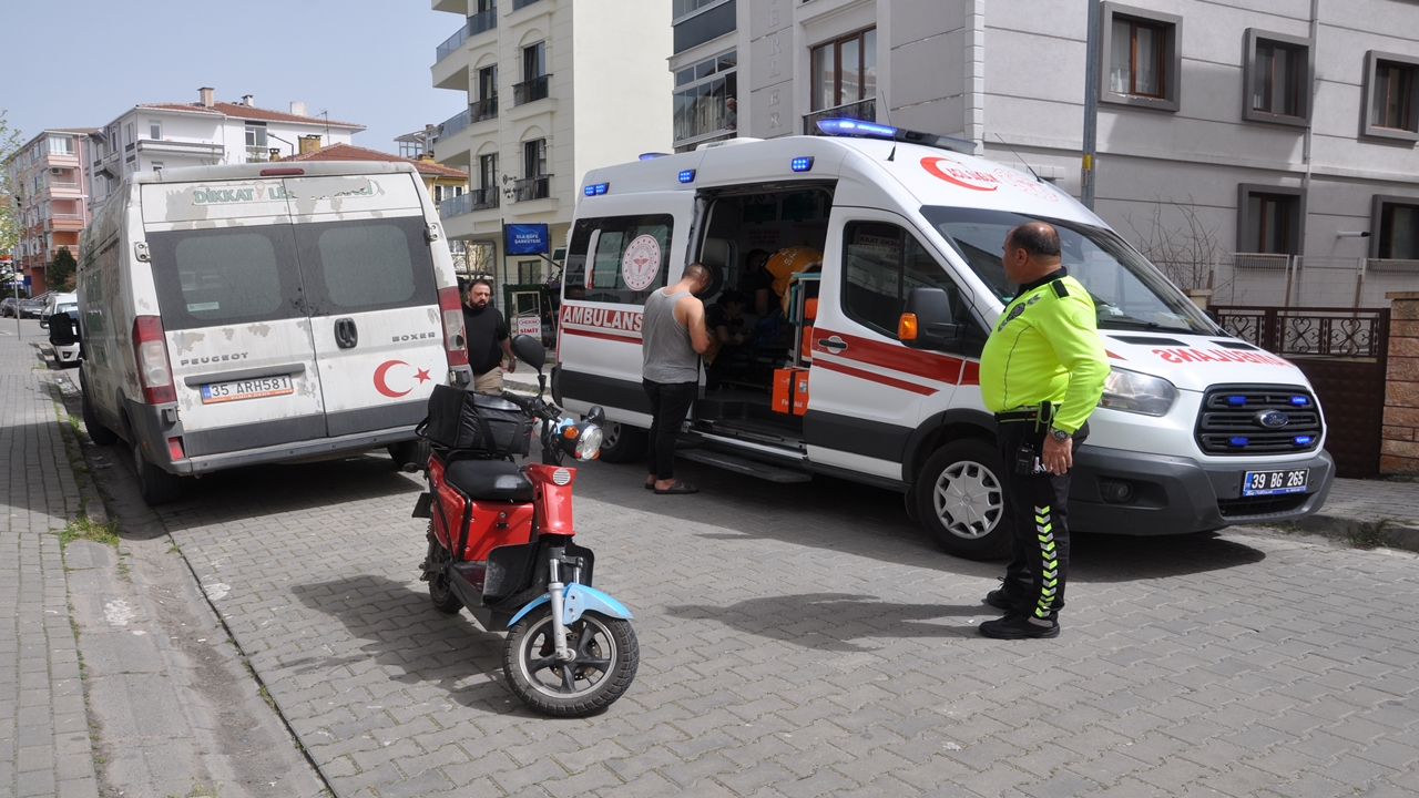 lüleburgazda elektrikli motosikletin çarptığı çocuk yaralandı