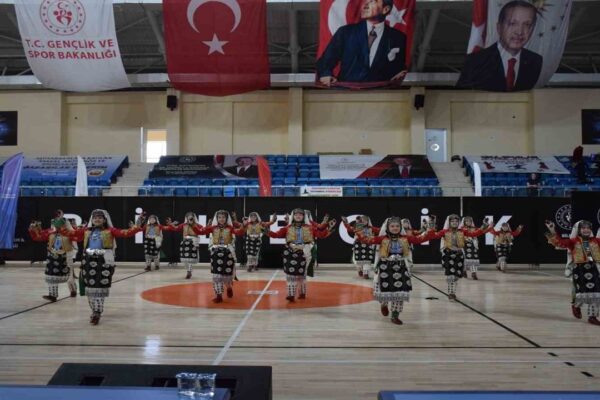 Bilecik’te “Okul Sporları Yıldızlar Karma Halk Oyunları Grup Müsabakaları” Sona Erdi