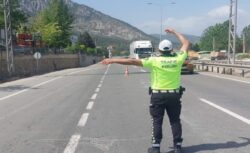 Bilecik’te Emniyet Ekipleri KGYS ve Dronla Trafik Denetimi Yaptı