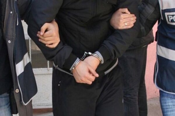 32 Dolandırıcılık Suçundan Aranan Zanlı Yakalandı