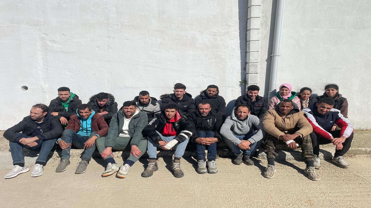 Edirne’de Düzensiz Göçmen Operasyonu: 17 Göçmen Yakalandı
