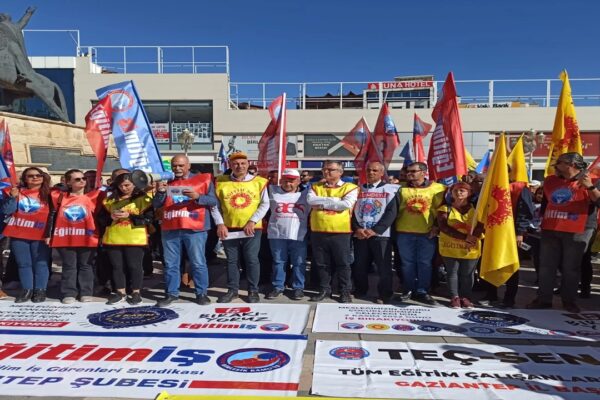 Birçok Öğretmen Bugün İş Bıraktı