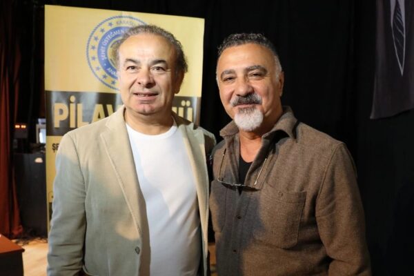 Cengiz Bozkurt Ve Hüseyin Likos Mezun Oldukları Lisede Söyleşi Düzenledi