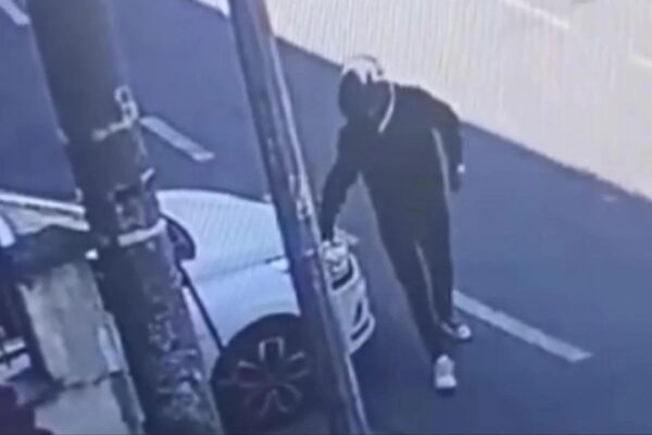 Küçükçekmece’deki Otele 1 Kişi Pimi Çekilmemiş El Bombası Attı