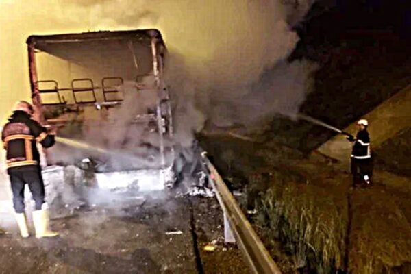 Susurluk’ta Otobüs Alev Aldı