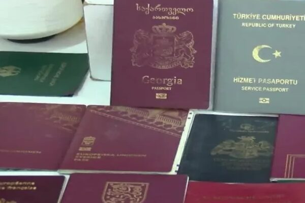 Sahte Pasaport İle Kaçakçılık Yapan 4 Şüpheli Gözaltına Alındı