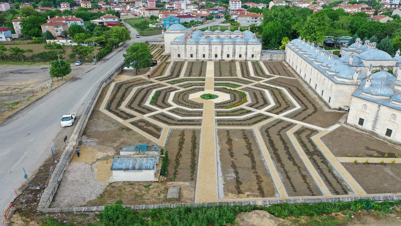 Edirne’de Tıbbi ve Aromatik Bitkiler Bahçesi Açıldı