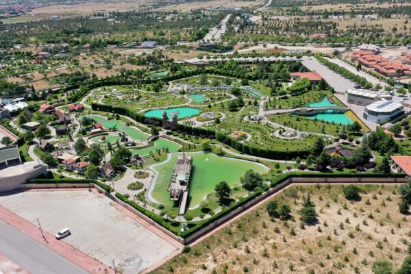 80 Binde Devr-i Alem Parkı 10 Yılda 2.5 Milyon Ziyaretçiyi Ağırladı