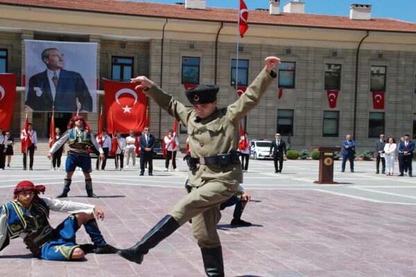 Atatürk’ün Eskişehir’e Gelişinin 104. Yılı Kutlandı