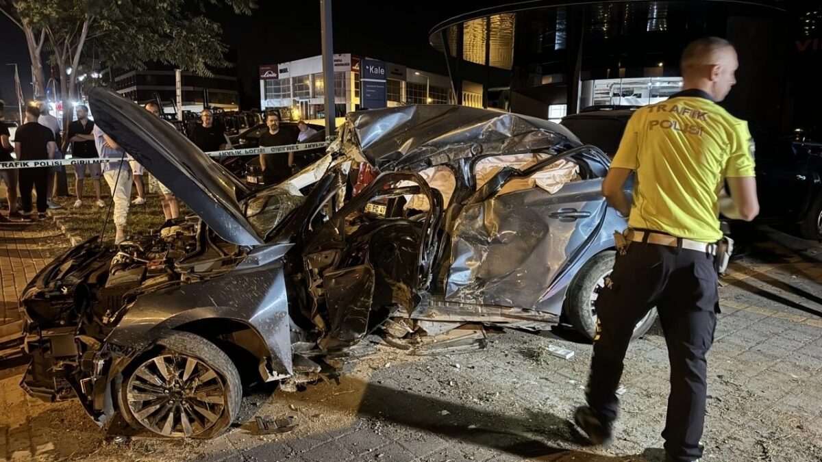 Bursa’da Meydana Gelen Kazada 1 Ölü, 2 Yaralı!