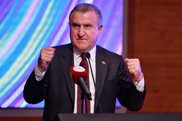Gençlik ve Spor Bakanı Osman Aşkın Bak, EURO 2024’te Millilere Güveniyor