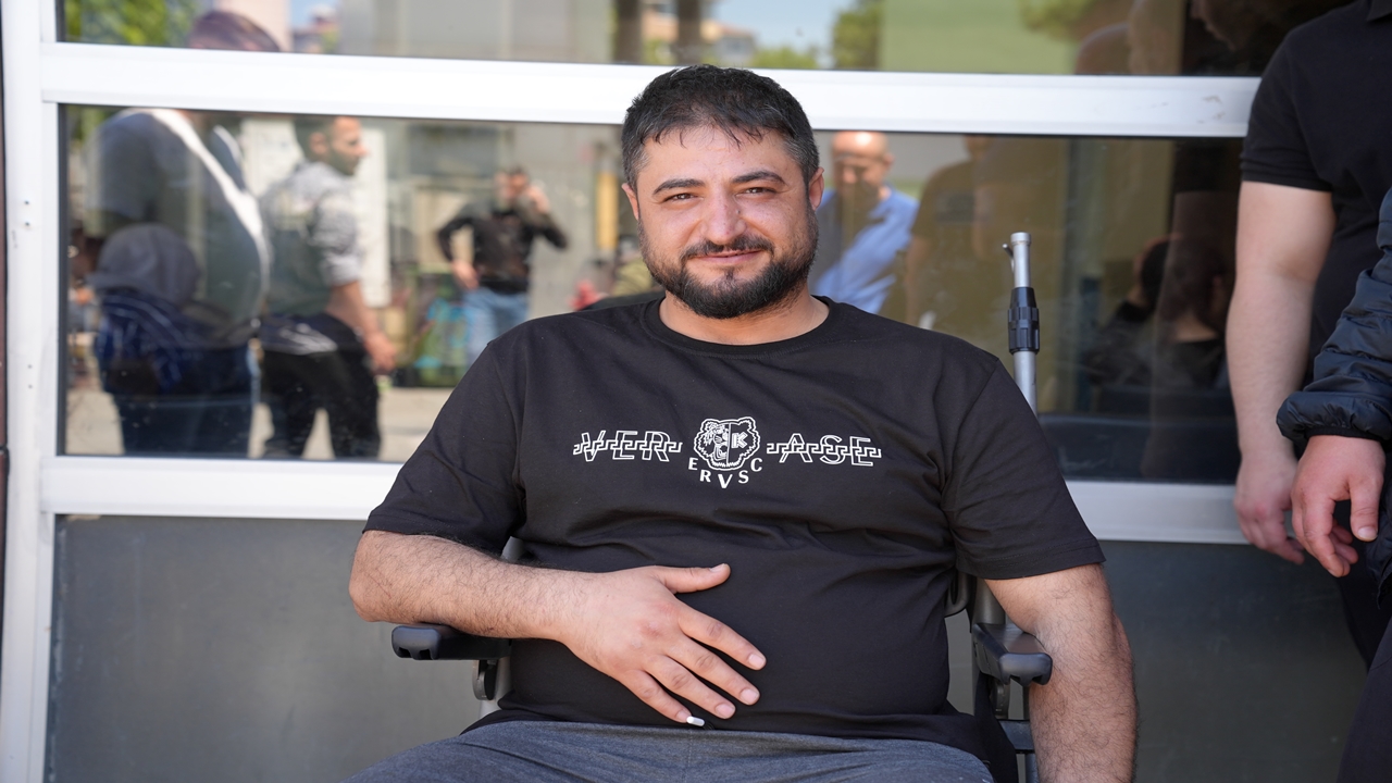 Küçükçekmece'de çöken binada yaralanan vatandaş olay anını anlattı