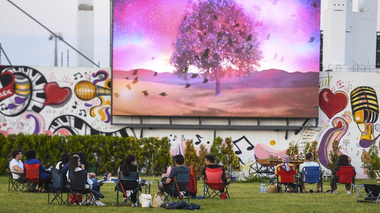 Ankara'da "Açık Hava Sinema Günleri" başladı