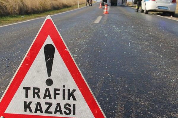 Erzincan’da Trafik Kazasında 2 Kişi Hayatını Kaybetti, 2 Kişi Yaralandı