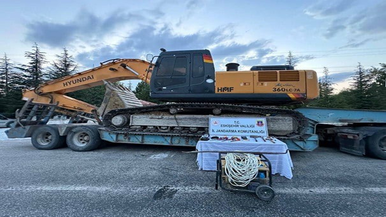 Eskişehir'de kaçak kazı yaptığı öne sürülen 10 şüpheli yakalandı