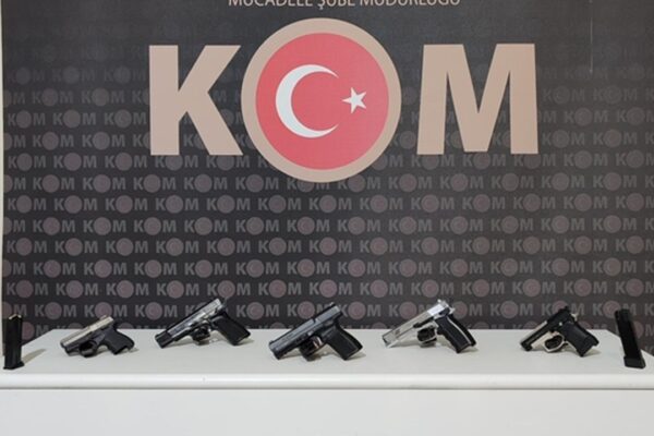 Kırıkkale’de Kaçakçılık Operasyonu: 4 Gözaltı
