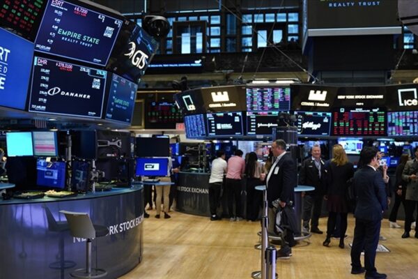 Küresel Piyasalar Merkez Bankası Kararları Öncesinde Dalgalı Seyrediyor