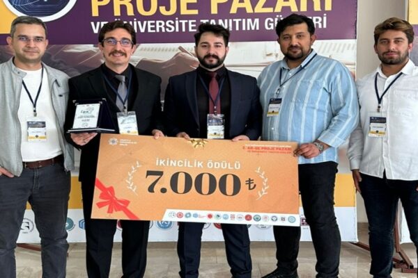 KAEÜ TÜBİTAK’tan Prestij Ödülü Kazandı