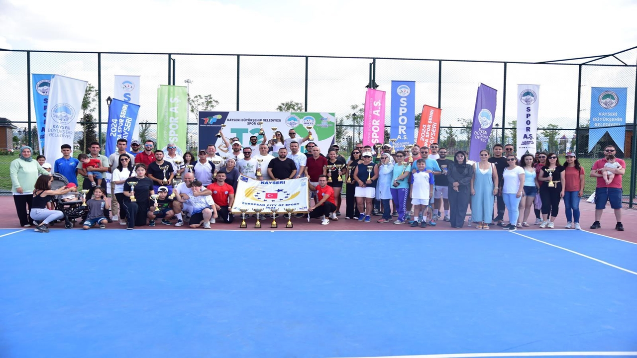 T200 Masters Tenis Turnuvası Kayseri'de tamamlandı