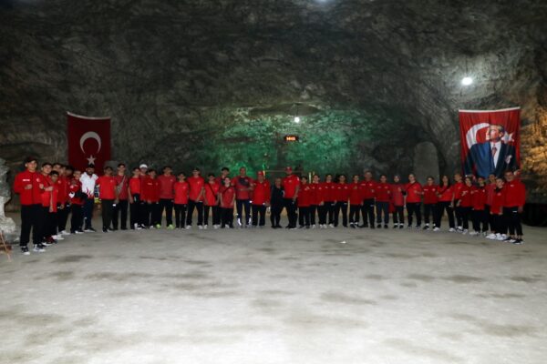 Milli Boksörler 150 Metre Altında Antrenman Yaptı