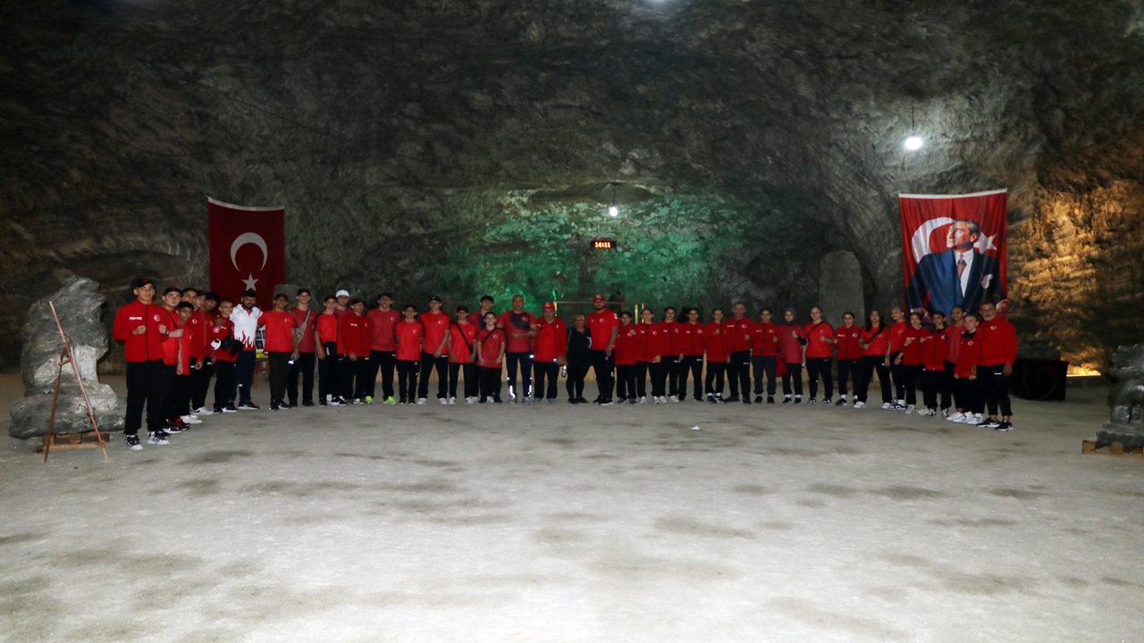 Çankırı'da milli boksörler yerin 150 metre altında antrenman yaptı